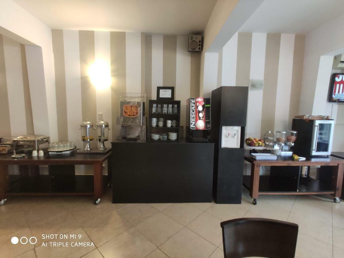 Euskadi Hotel เคเนรัลปิโก ภายนอก รูปภาพ